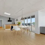 Luxury With Panoramic Views Of Bay And Outdoor *