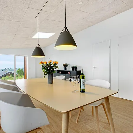 Luxury With Panoramic Views Of Bay And Outdoor *